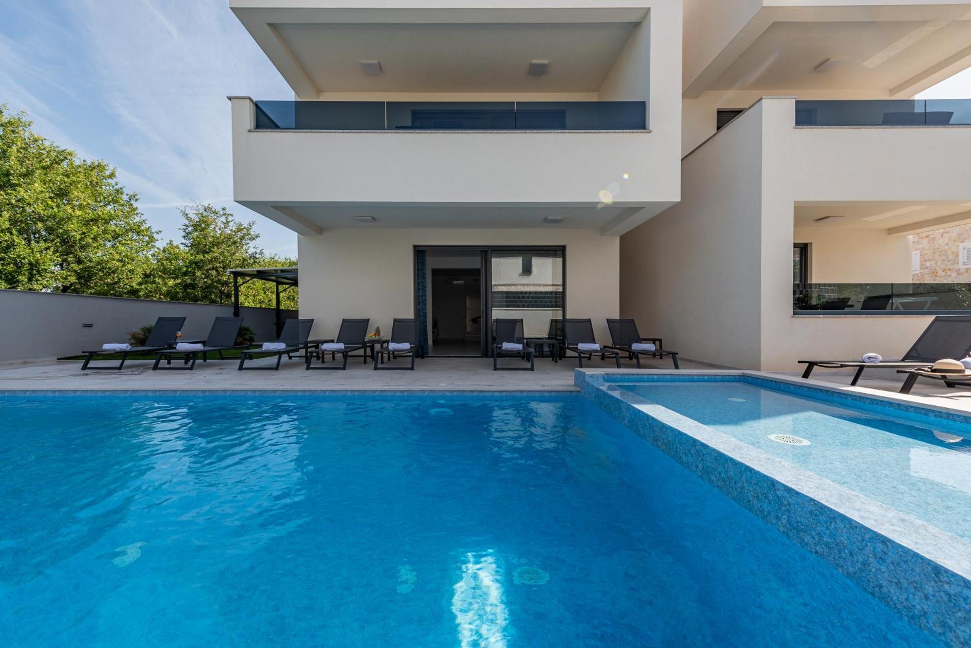 זאטון Apartments Menalo Elegance מראה חיצוני תמונה