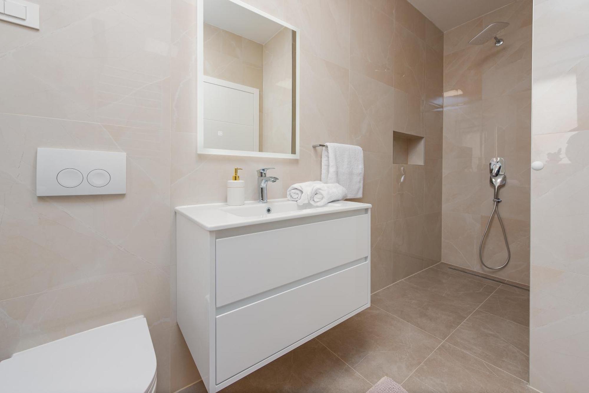 זאטון Apartments Menalo Elegance מראה חיצוני תמונה