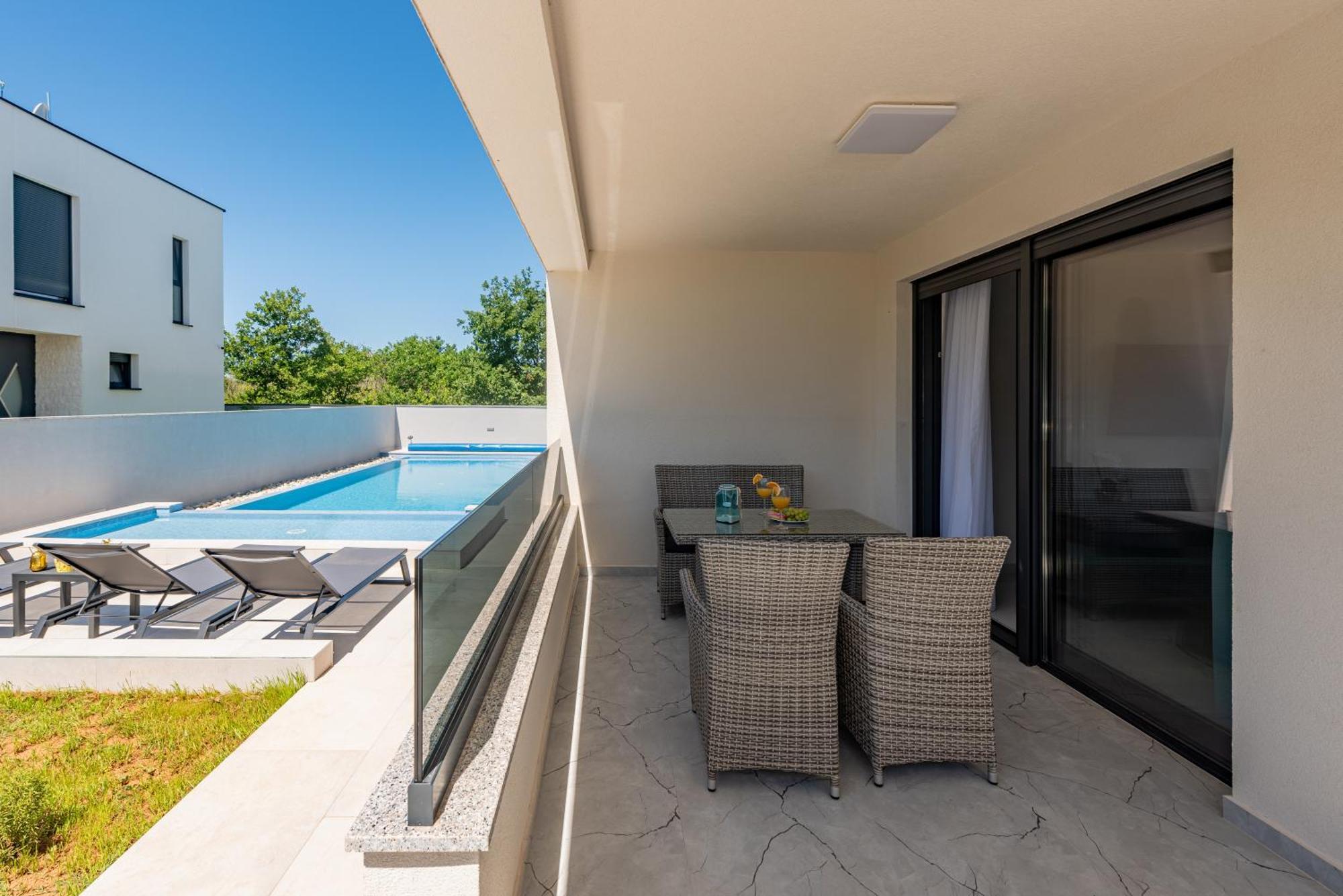 זאטון Apartments Menalo Elegance מראה חיצוני תמונה
