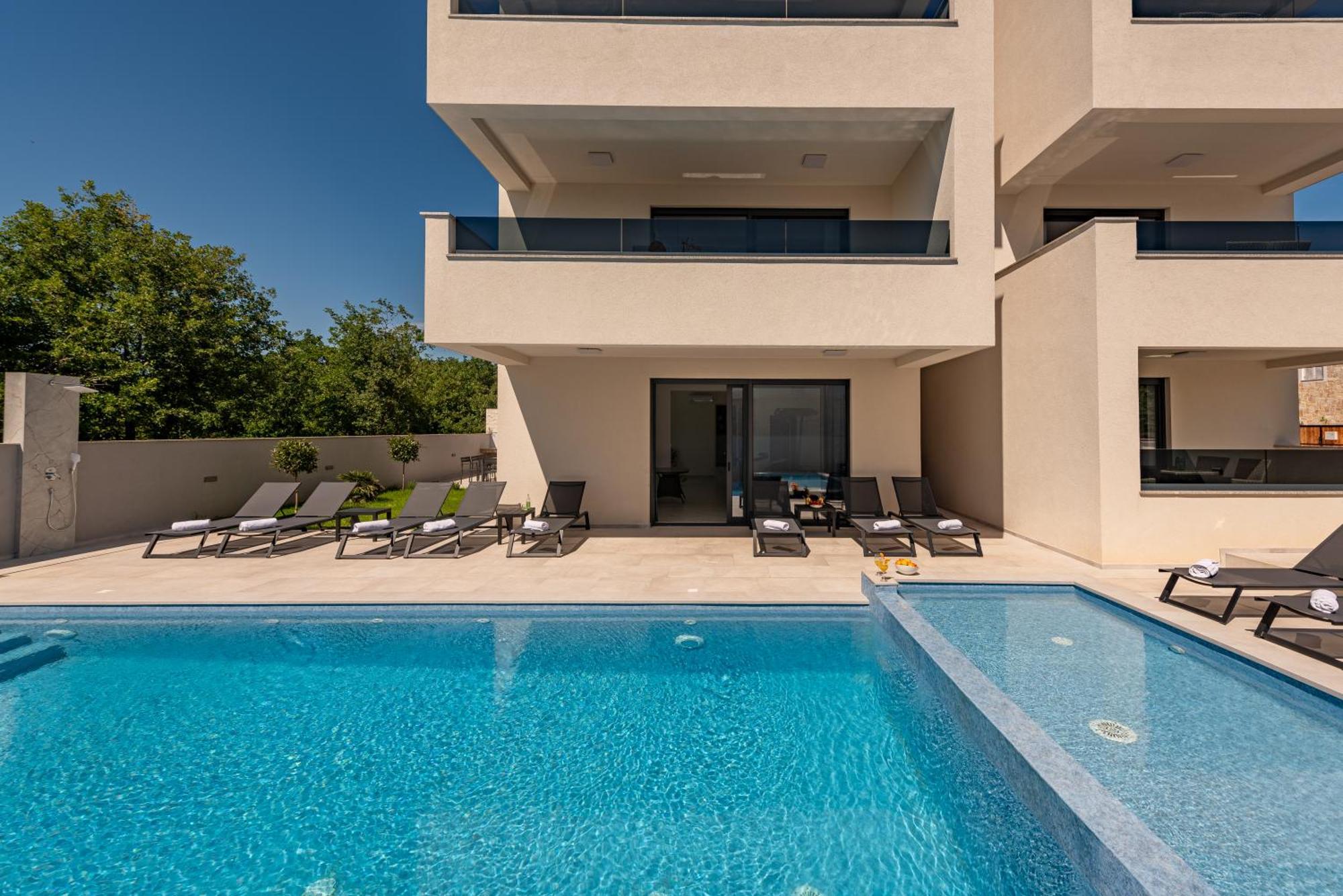 זאטון Apartments Menalo Elegance מראה חיצוני תמונה